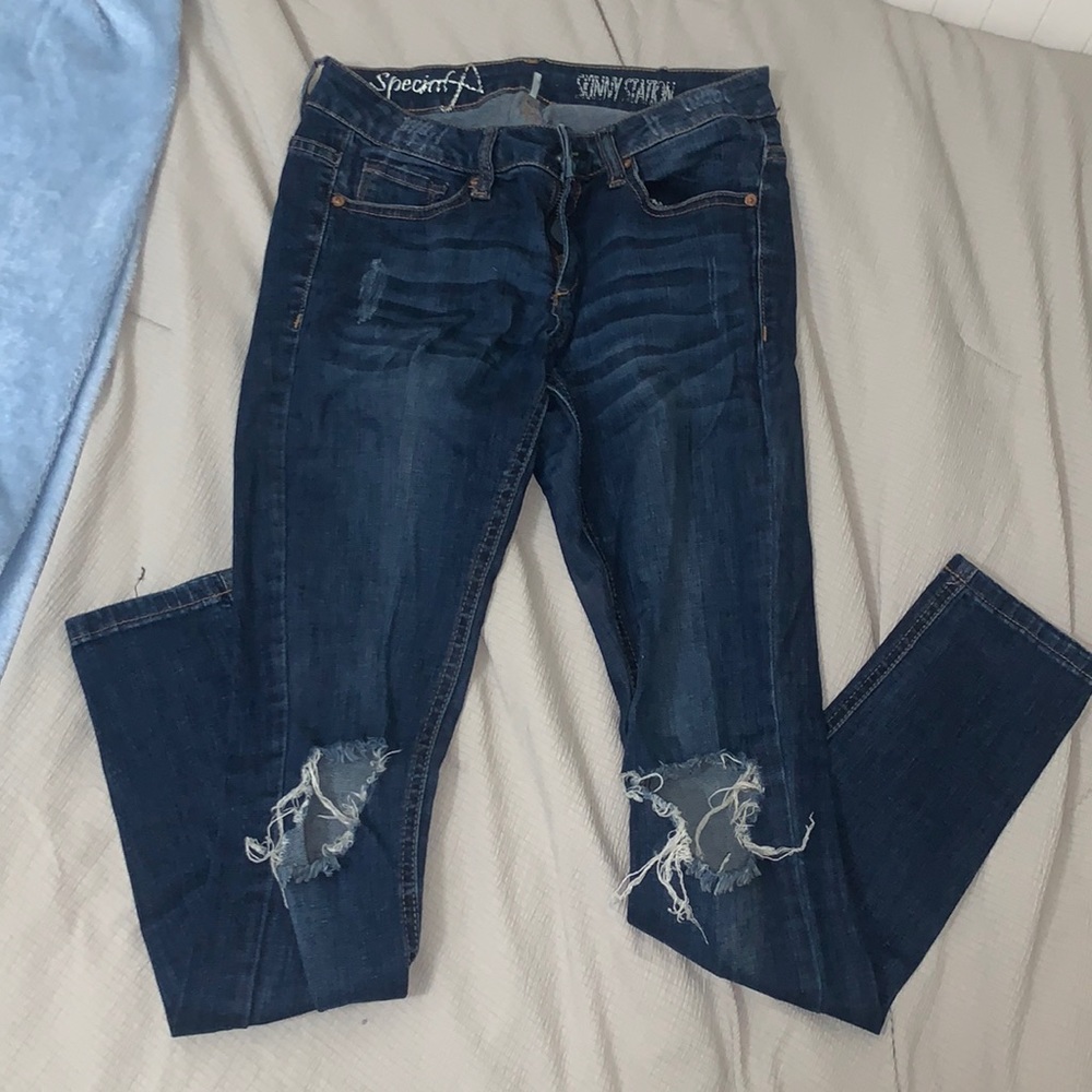 Ripped skinny jeans